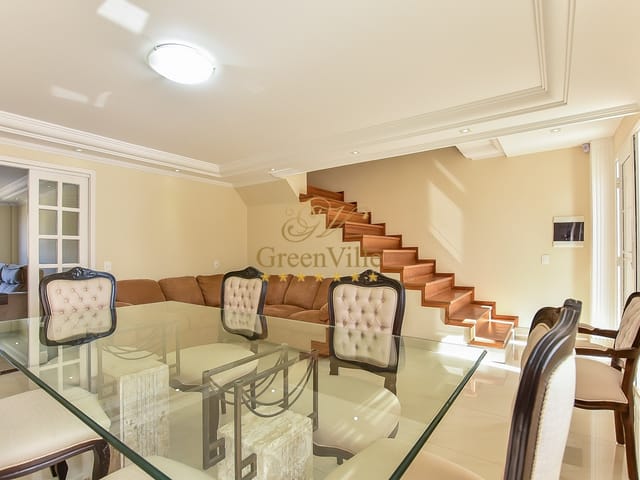 Casa com 434m² 4 quartos e 4 banheiros, à venda, no bairro Cabral em Curitiba