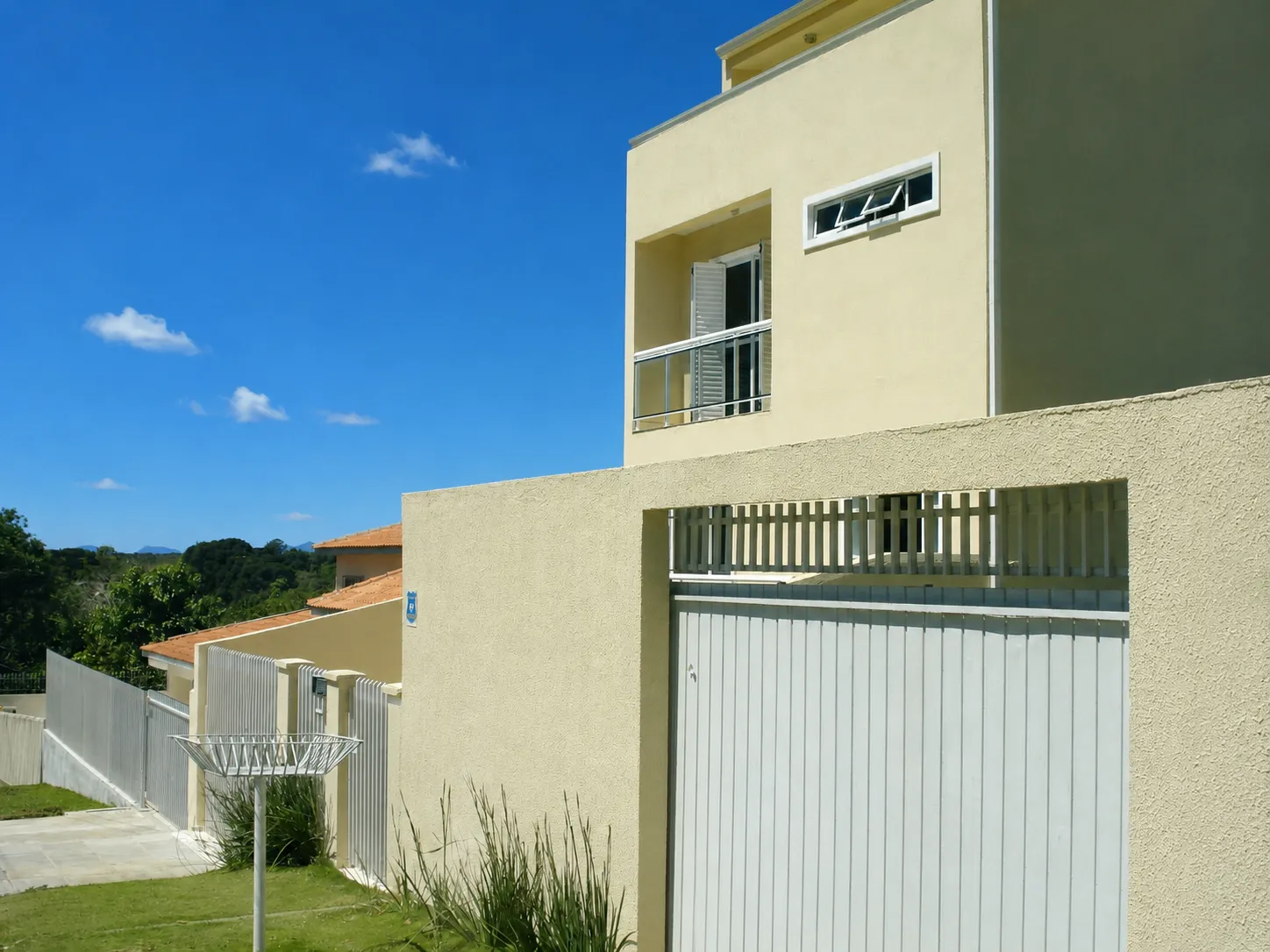 Casa, 4 quartos, 272 m² - Foto 1