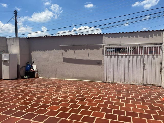 Casa com 250m² 3 quartos e 1 banheiro, à venda, no bairro Parque Valença I em Campinas
