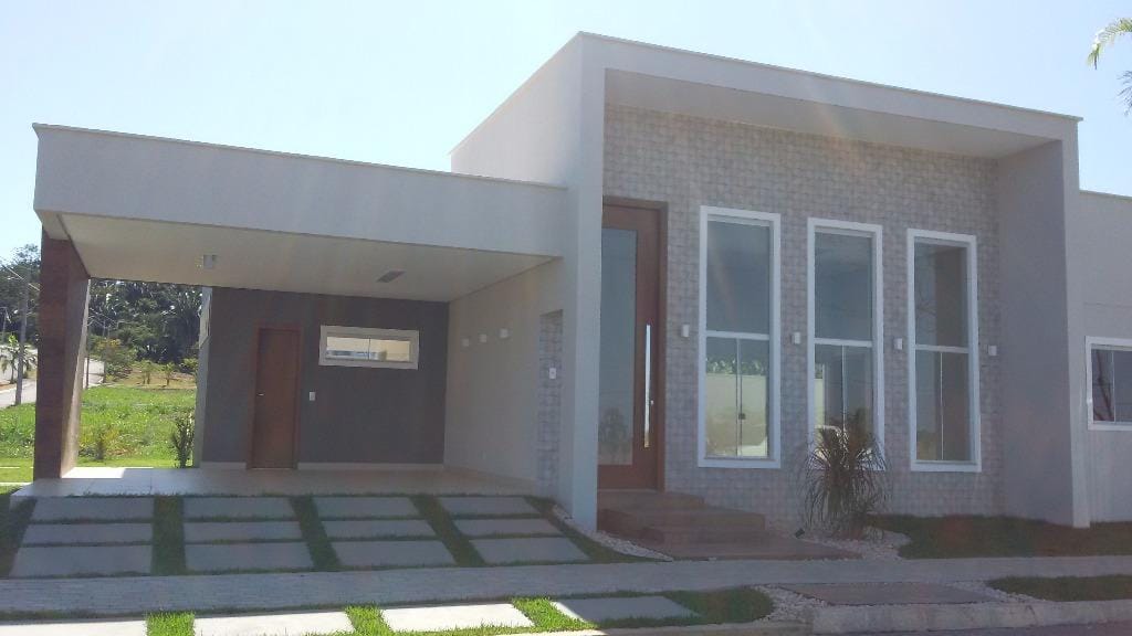 Casa à venda com 3 quartos, 182m² - Foto 1