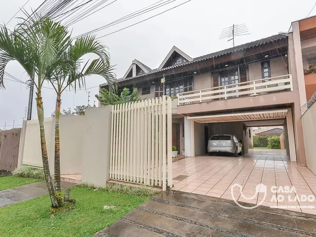 Casa 4 quartos e 4 banheiros, à venda, no bairro Parolin em Curitiba