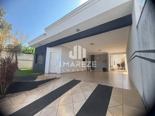 Casa com 364m² 3 quartos e 3 banheiros, à venda, no bairro Jardim Flamingos em Apucarana