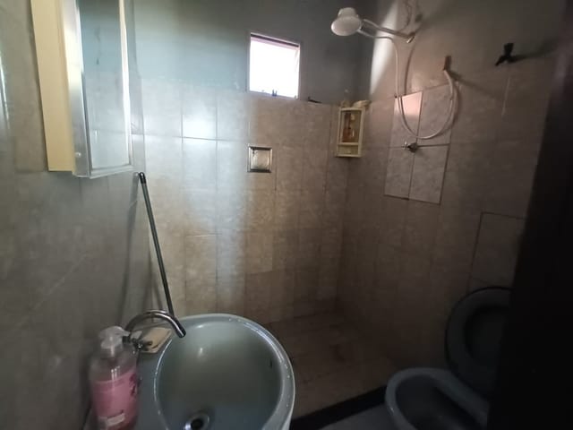 Casa 2 quartos e 1 banheiro, à venda, no bairro Iracema em Cataguases