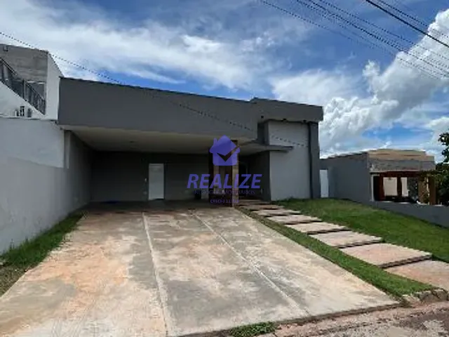 Casa com 450m² 3 quartos e 5 banheiros, à venda, no bairro Jardim Cristina em Botucatu
