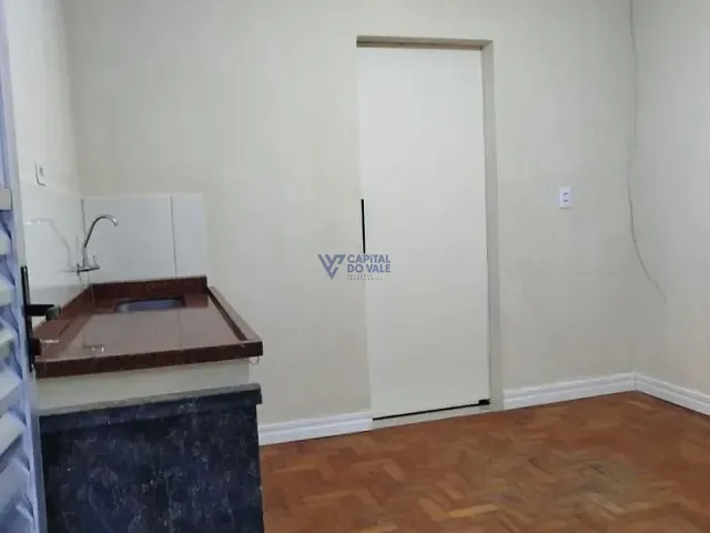 Casa com 260m² 2 quartos e 1 banheiro, à venda, no bairro Jardim Satélite em São José dos Campos