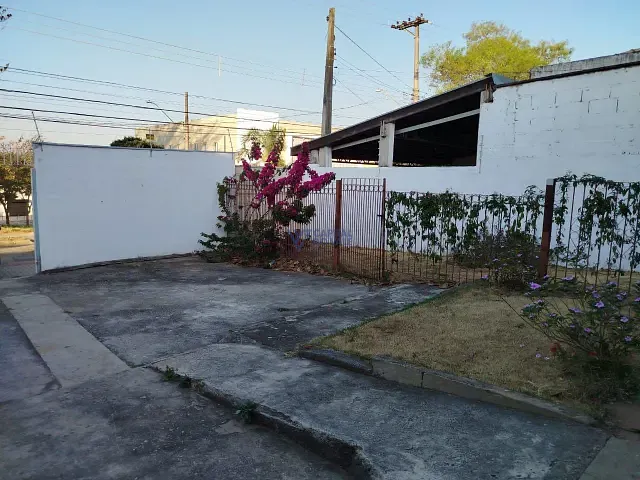 Casa com 260m² 2 quartos e 1 banheiro, à venda, no bairro Jardim Satélite em São José dos Campos