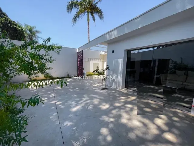 Casa com 346m² 4 quartos e 4 banheiros, à venda, no bairro Jardim América em Bragança Paulista