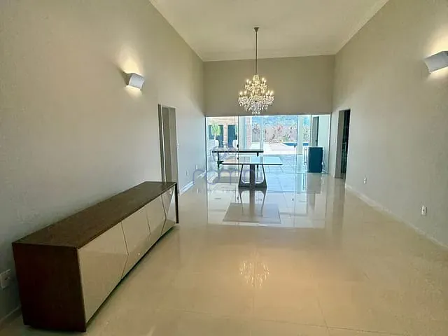 Casa 3 quartos e 5 banheiros, para alugar, no bairro Golden Park Residence em Mirassol