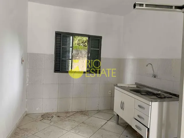 Casa 4 quartos e 2 banheiros, à venda, no bairro Engenheiro Passos  em Resende
