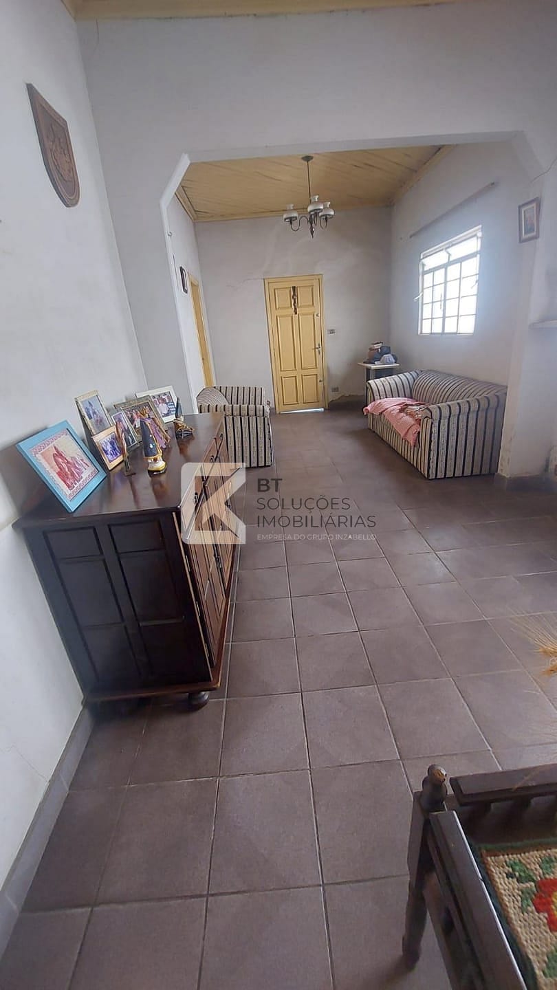 Casa à venda com 4 quartos, 222m² - Foto 4