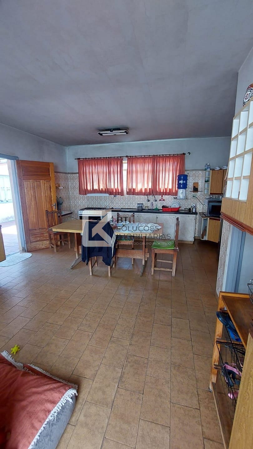 Casa à venda com 4 quartos, 222m² - Foto 5