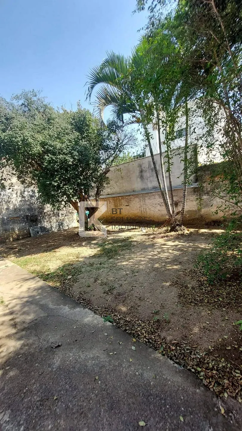 Casa, 4 quartos, 222 m² - Foto 1