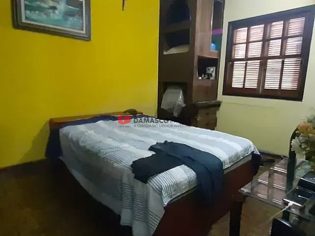 Casa com 310m² 3 quartos e 1 banheiro, à venda, no bairro Centro em São Caetano do Sul