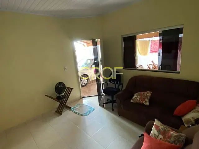 Casa com 250m² 3 quartos e 2 banheiros, à venda, no bairro Residencial Santa Rosa em Formosa