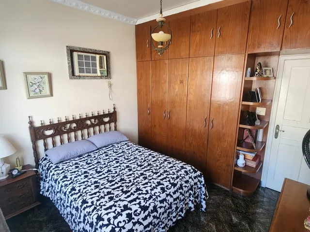 Casa com 600m² 4 quartos e 3 banheiros, à venda, no bairro Vila Valqueire em Rio de Janeiro
