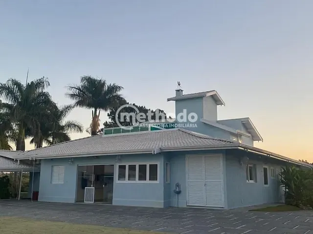 Casa com 6000m² 4 quartos e 8 banheiros, à venda, no bairro Dois Córregos em Valinhos