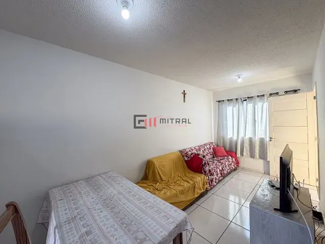 Casa 3 quartos e 1 banheiro, à venda, no bairro Jardim Maria Celina em Londrina