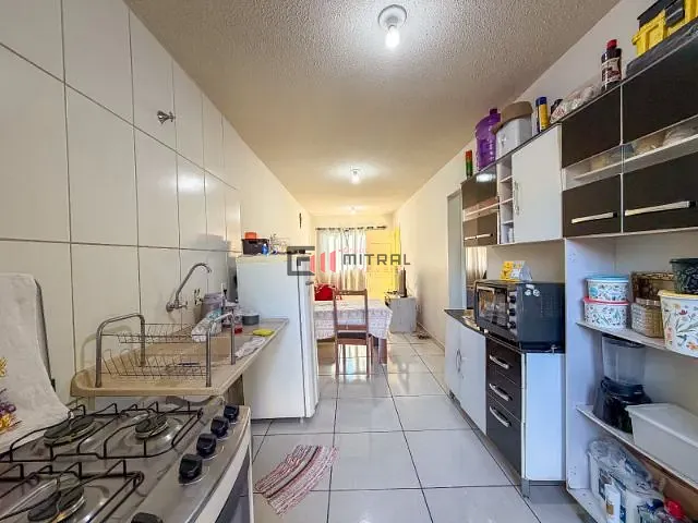 Casa 3 quartos e 1 banheiro, à venda, no bairro Jardim Maria Celina em Londrina
