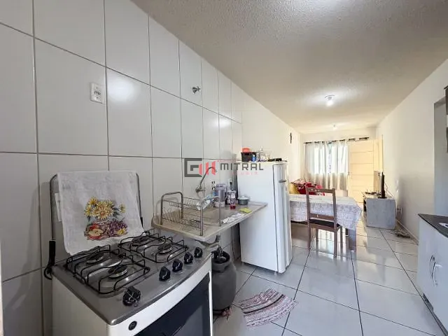 Casa 3 quartos e 1 banheiro, à venda, no bairro Jardim Maria Celina em Londrina