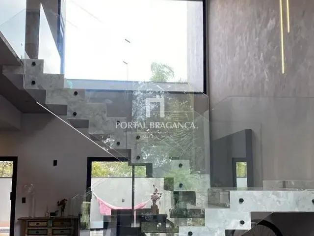 Casa com 300m² 3 quartos e 5 banheiros, à venda, no bairro Condomínio Residencial Mirante de Bragança em Bragança Paulista