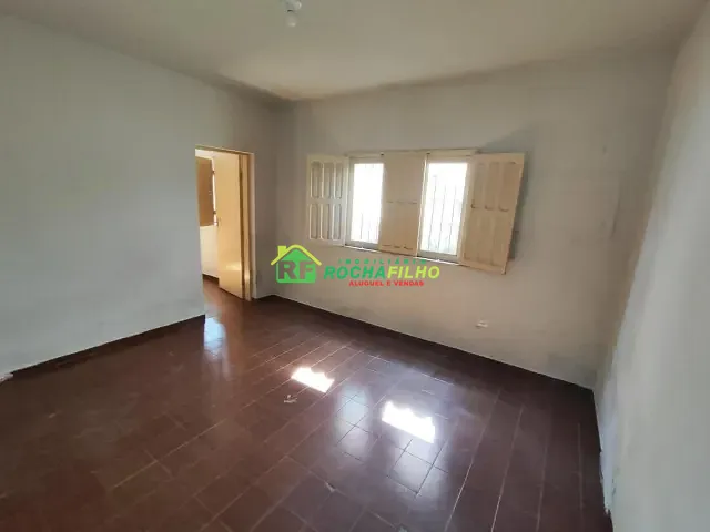 Casa com 300m², à venda, no bairro Centro em Teresina