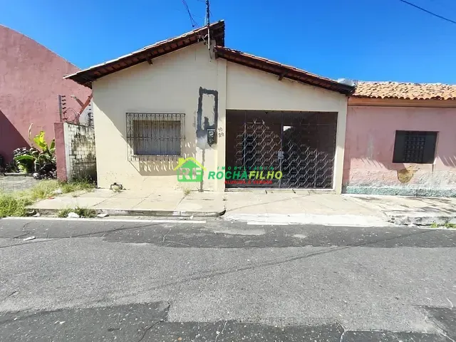 Casa com 300m², à venda, no bairro Centro em Teresina