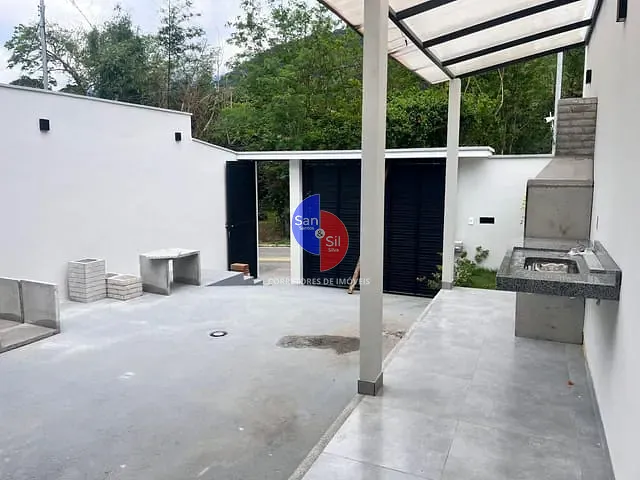 Casa 2 quartos e 2 banheiros, à venda, no bairro Caneca Fina em Guapimirim
