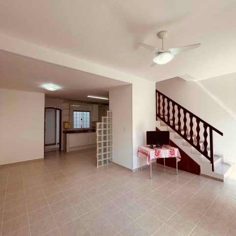 Casa com 595m² 3 quartos e 3 banheiros, à venda, no bairro Palmeiras em Cabo Frio