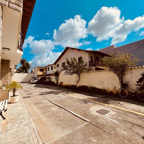 Casa com 595m² 3 quartos e 3 banheiros, à venda, no bairro Palmeiras em Cabo Frio