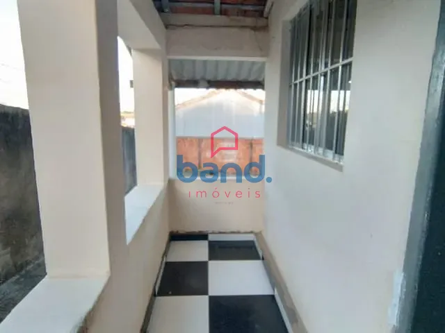 Casa com 200m² 2 quartos e 1 banheiro, para alugar, no bairro Vila Manduquinha em Porto Feliz