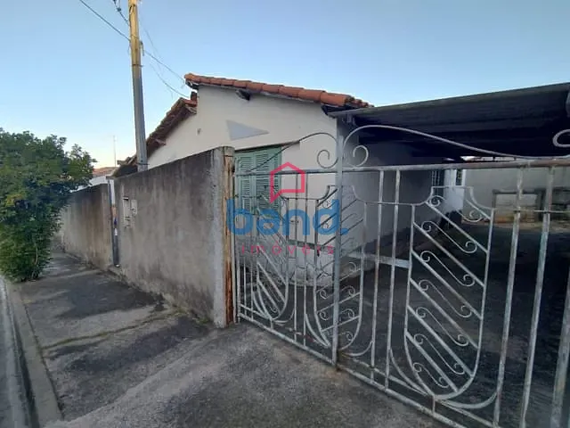 Casa com 200m² 2 quartos e 1 banheiro, para alugar, no bairro Vila Manduquinha em Porto Feliz