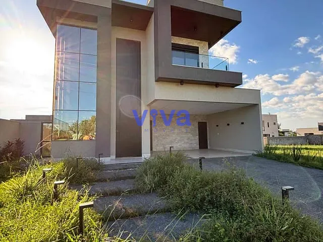 Casa com 312m² 3 quartos e 3 banheiros, à venda, no bairro Jardim Cristal em Aparecida de Goiânia