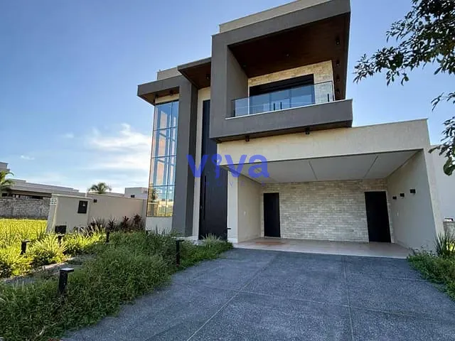 Casa com 312m² 3 quartos e 3 banheiros, à venda, no bairro Jardim Cristal em Aparecida de Goiânia