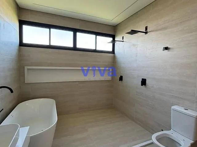 Casa com 312m² 3 quartos e 3 banheiros, à venda, no bairro Jardim Cristal em Aparecida de Goiânia