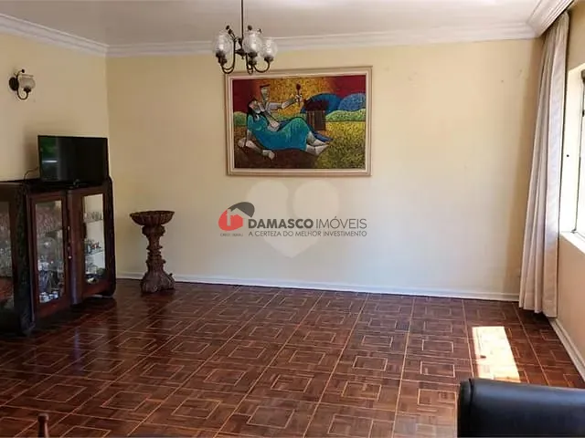 Casa com 388m² 4 quartos e 3 banheiros, à venda, no bairro Jardim São Caetano em São Caetano do Sul
