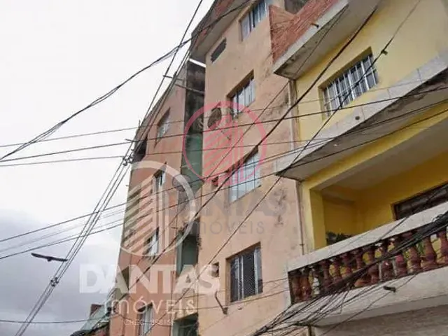 Casa 2 quartos e 2 banheiros, à venda, no bairro Padroeira em Osasco