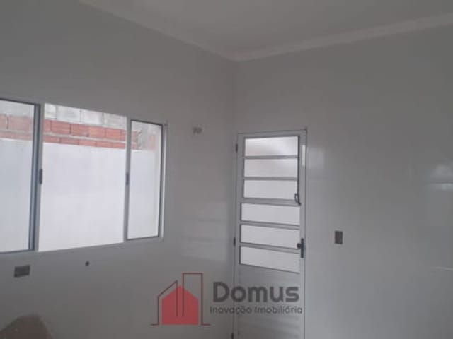 Casa com 125m², à venda, no bairro Laerte Assunção em Pindamonhangaba
