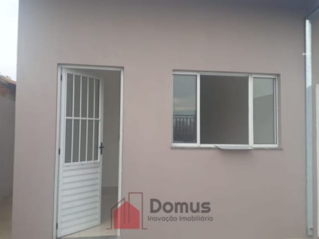 Casa com 125m², à venda, no bairro Laerte Assunção em Pindamonhangaba