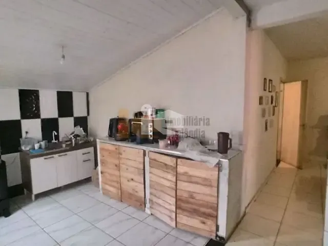 Casa com 360m² 4 quartos e 1 banheiro, à venda, no bairro Jardim Novo Horizonte em Rolândia
