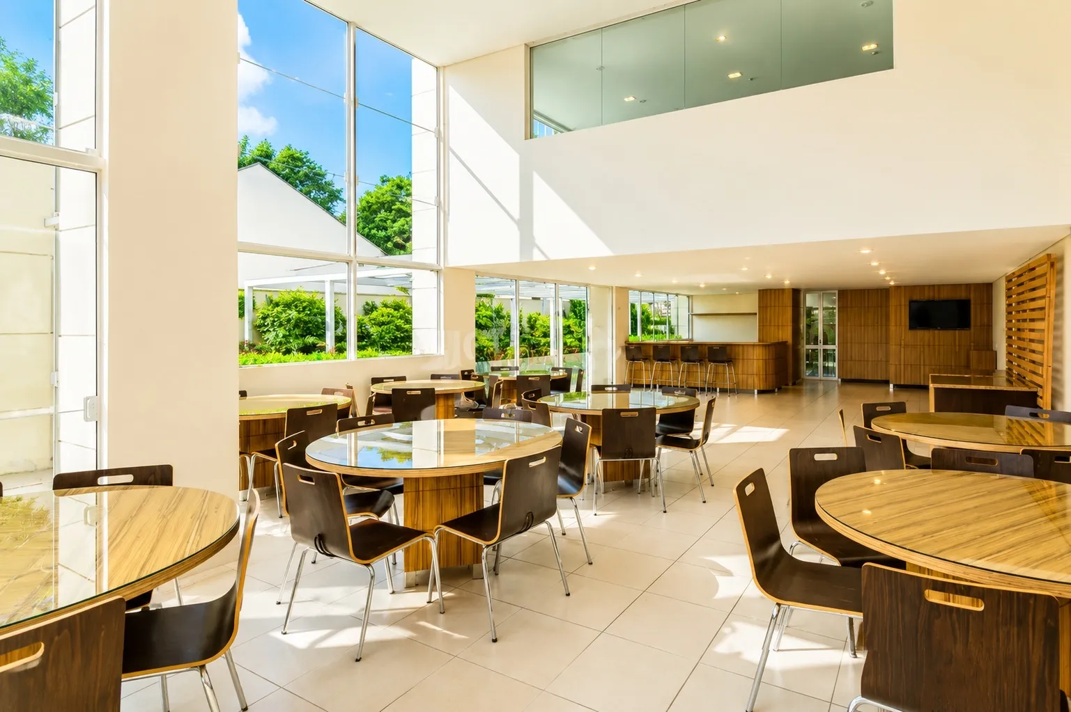 Casa, 3 quartos, 221 m² - Foto 1