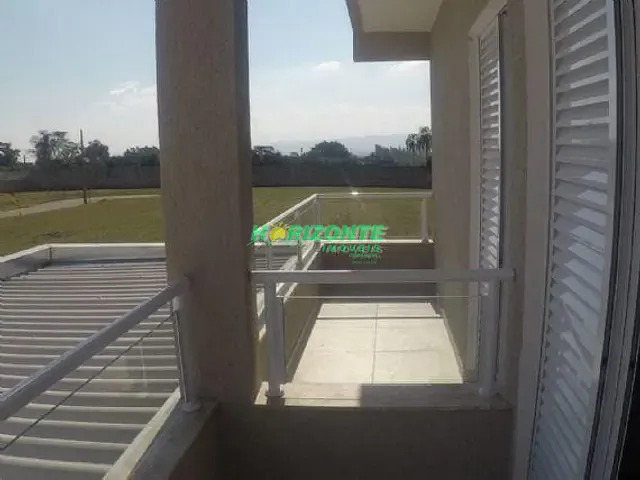 Casa com 300m² 3 quartos e 4 banheiros, à venda, no bairro Condomínio Terras do Vale em Caçapava