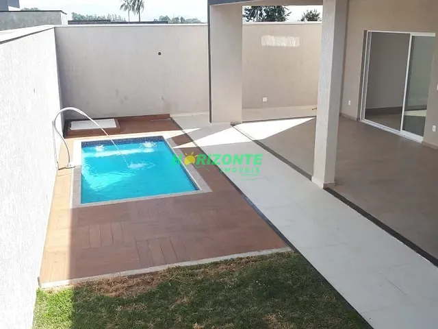 Casa com 300m² 3 quartos e 4 banheiros, à venda, no bairro Condomínio Terras do Vale em Caçapava