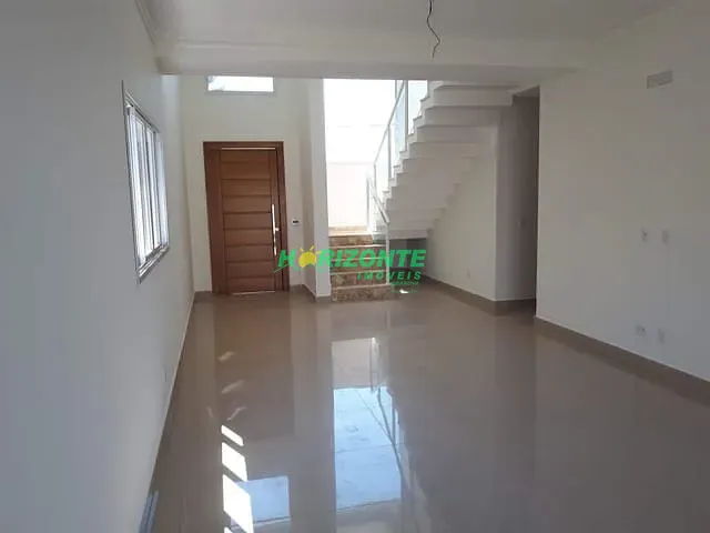 Casa com 300m² 3 quartos e 4 banheiros, à venda, no bairro Condomínio Terras do Vale em Caçapava