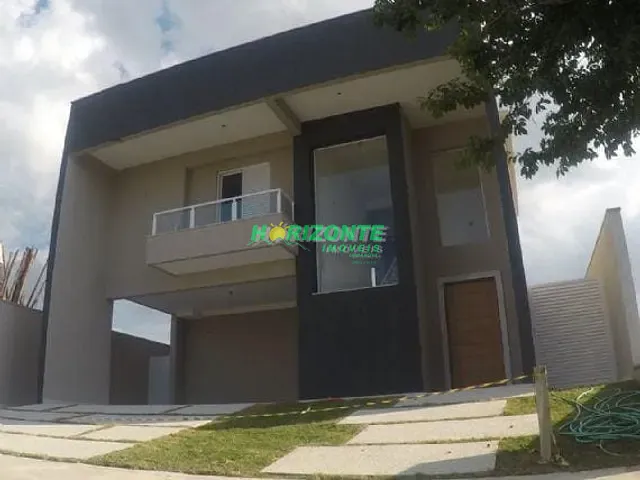 Casa com 300m² 3 quartos e 4 banheiros, à venda, no bairro Condomínio Terras do Vale em Caçapava