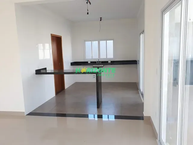 Casa com 300m² 3 quartos e 4 banheiros, à venda, no bairro Condomínio Terras do Vale em Caçapava