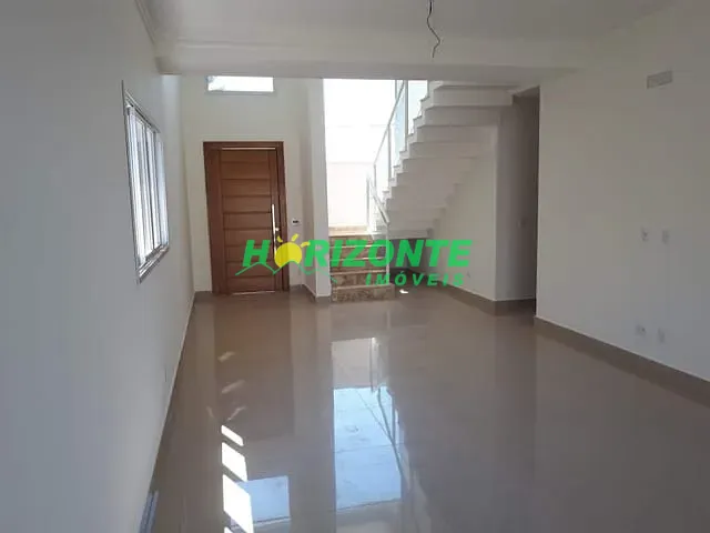 Casa com 300m² 3 quartos e 4 banheiros, à venda, no bairro Condomínio Terras do Vale em Caçapava