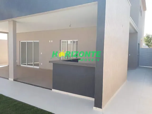 Casa com 300m² 3 quartos e 4 banheiros, à venda, no bairro Condomínio Terras do Vale em Caçapava
