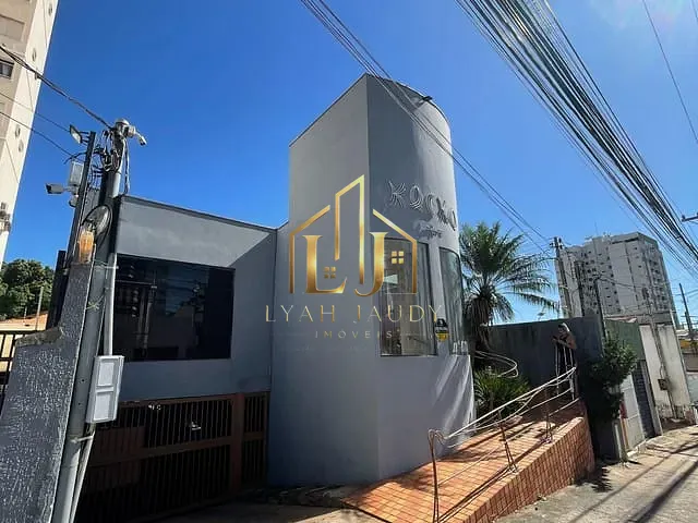 Casa com 1105m² 2 quartos e 3 banheiros, à venda, no bairro Quilombo em Cuiabá