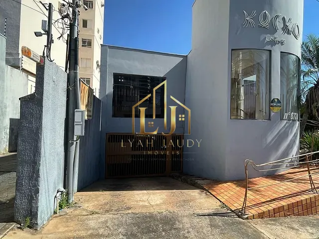 Casa com 1105m² 2 quartos e 3 banheiros, à venda, no bairro Quilombo em Cuiabá