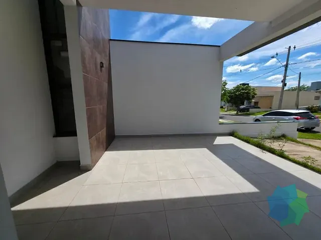 Casa com 175m² 3 quartos e 2 banheiros, à venda ou para alugar, no bairro Loteamento Terras de São Pedro e São Paulo em Salto